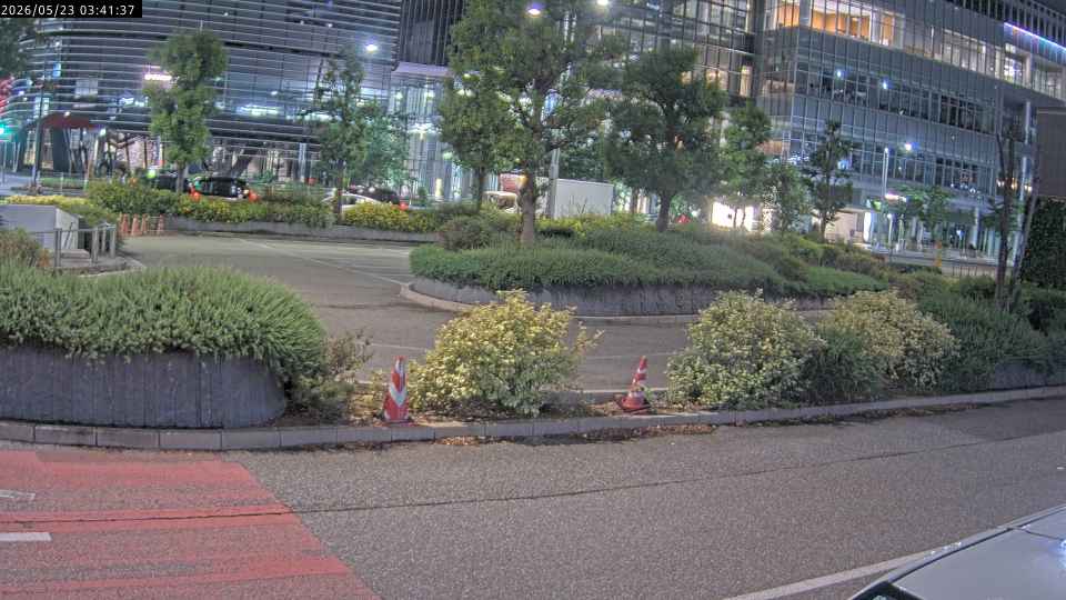 八重洲口待機所